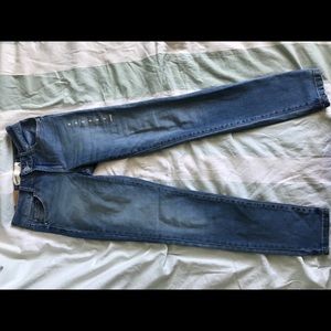 Never Worn, Super soft mid-rise jegging